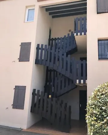 Hameau Des Capellans Duplex Avec Superbe Vue Marina Piscine Wifi Gratuit Parking Gratuit
