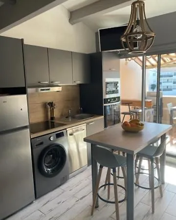 Appartamento Hameau Des Capellans Duplex Avec Superbe Vue Marina Piscine Wifi Gratuit Parking Gratuit