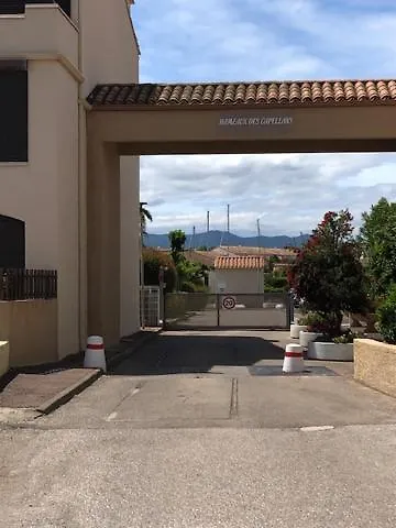 Apartamento Hameau Des Capellans Duplex Avec Superbe Vue Marina Piscine Wifi Gratuit Parking Gratuit Saint-Cyprien (Pyrenees-Orientales)